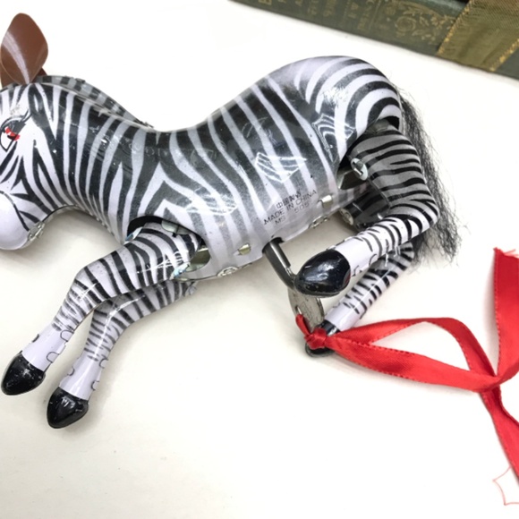 Tin Toy Wind Up Zebra (Non-Functional) Decor Only - Picture 6 of 10